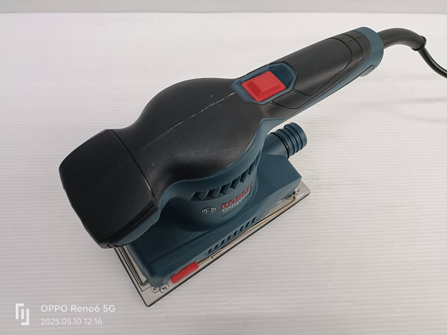 เครื่องขัดกระดาษทราย GSS20-18A BOSCH