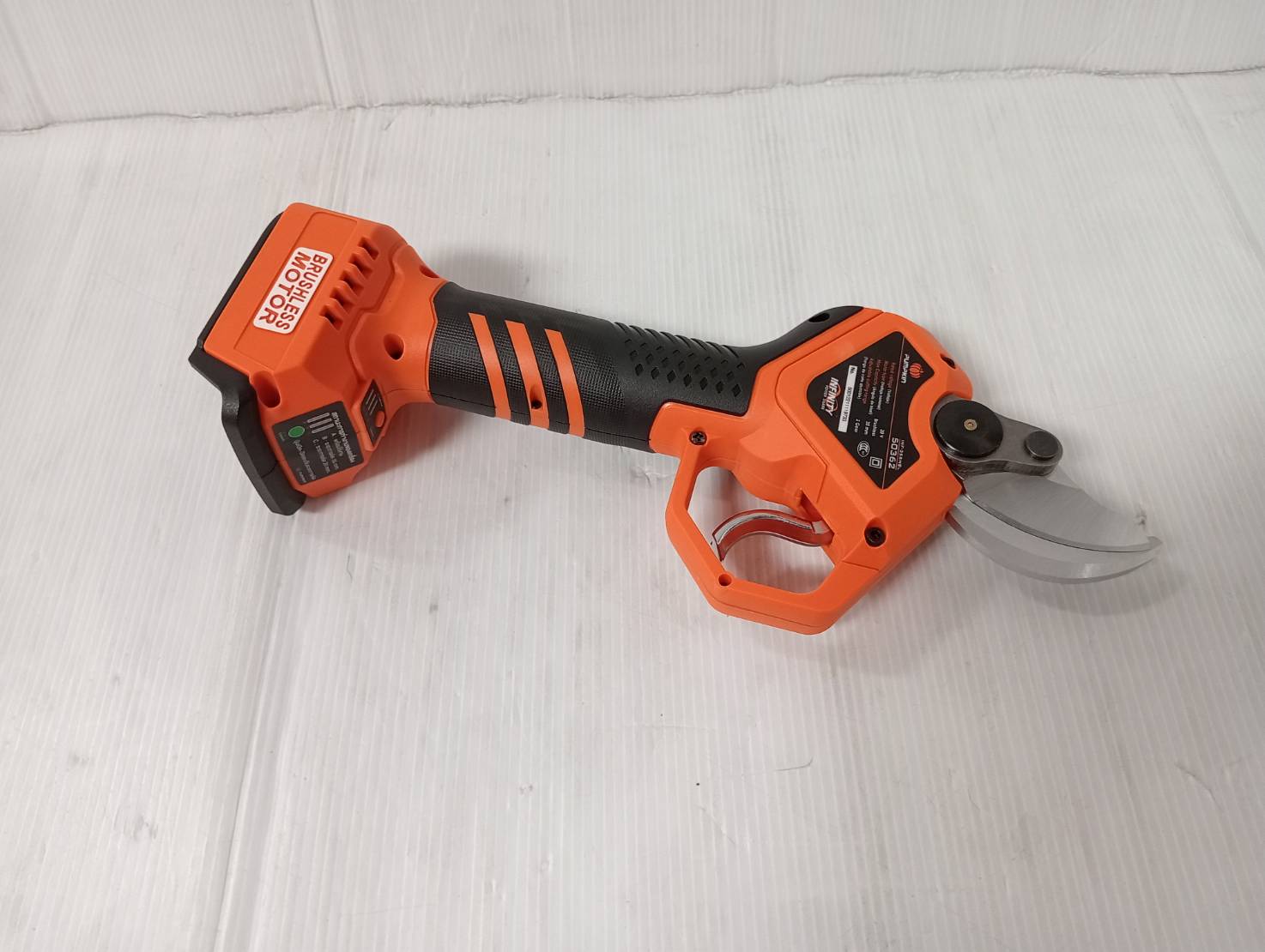 กรรไกรตัดกิ่งไม้20V INF-35SHBL PUMPKIN (ตัวเปล่า) 50362