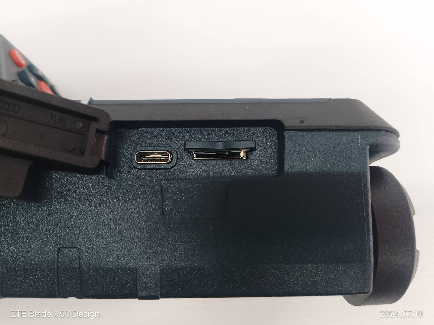 เครื่องสแกนผนัง D-tect200C Professional BOSCH