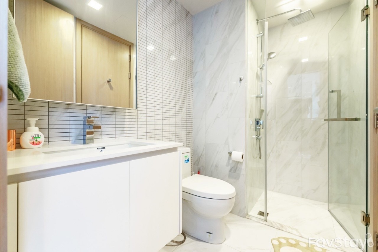 🚩H1234 ขายถูก คอนโด ไฮด์ สุขุมวิท11 คอนโด Luxury ใจกลางสุขุมวิท ตกแต่งหรู พร้อมอยู่ โครงการ สูง 39 ชั้น พร้อมพื้นที่ส่วนกลางแบบครบครัน