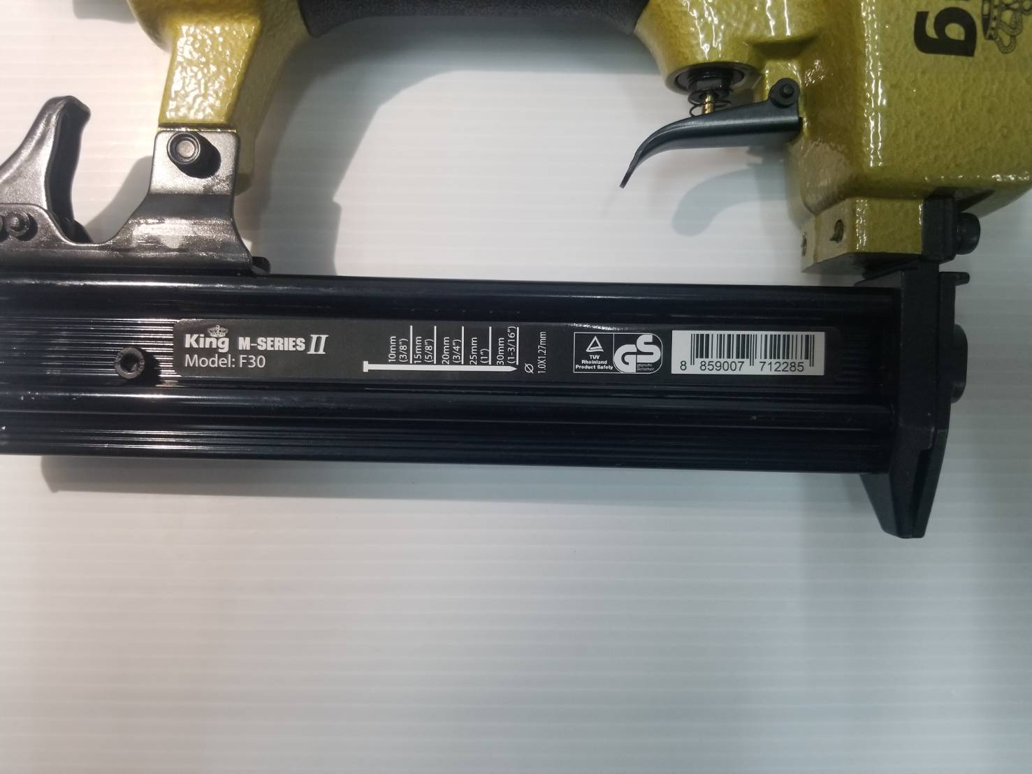 แม็กยิงตะปูลม ขาเดี่ยว F-30-M KING (M-SERIES) II