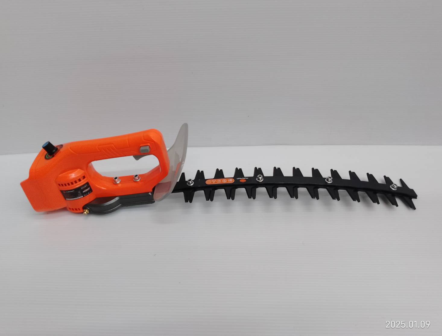 PUMPKIN ตัดแต่งพุ่ม14นิ้ว 20V INF-C14CHB / 50387 (ตัวเปล่า) (ใบโค้ง)