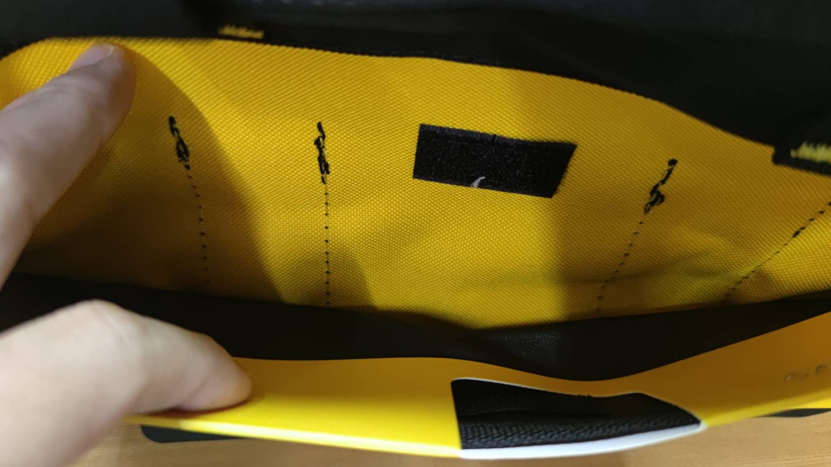 กระเป๋าเครื่อง12" แบบถือ STANLEY #93-330