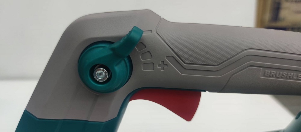 เครื่องเป่าลมไร้สาย 20V TABLI204282 (มอเตอร์ไร้แปรงถ่าน) (แบต 2 ก้อน + แท่นชาร์จ)