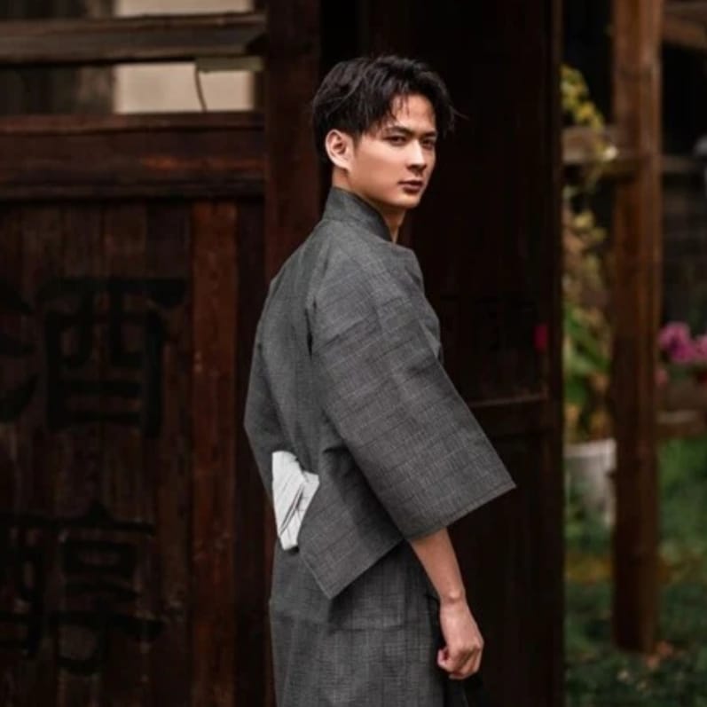 ยูกาตะชายสีเทา