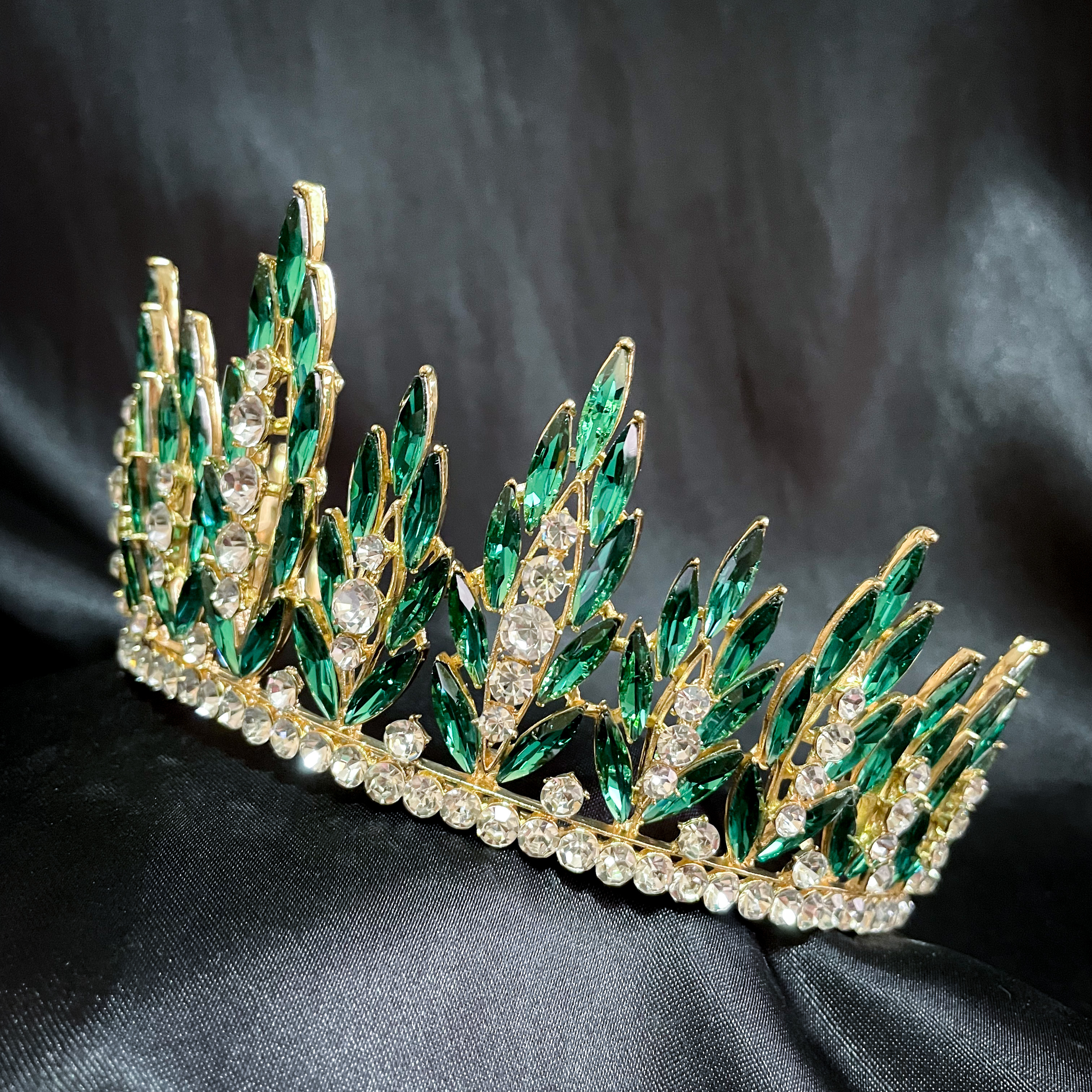 (พร้อมส่ง) เทียร่า 320 สีเขียว มงกุฎนางงาม มงกุฎเจ้าหญิง งานสวย ปราณีต QCเพชรทุกเม็ด สินค้าพร้อมส่งจากไทย