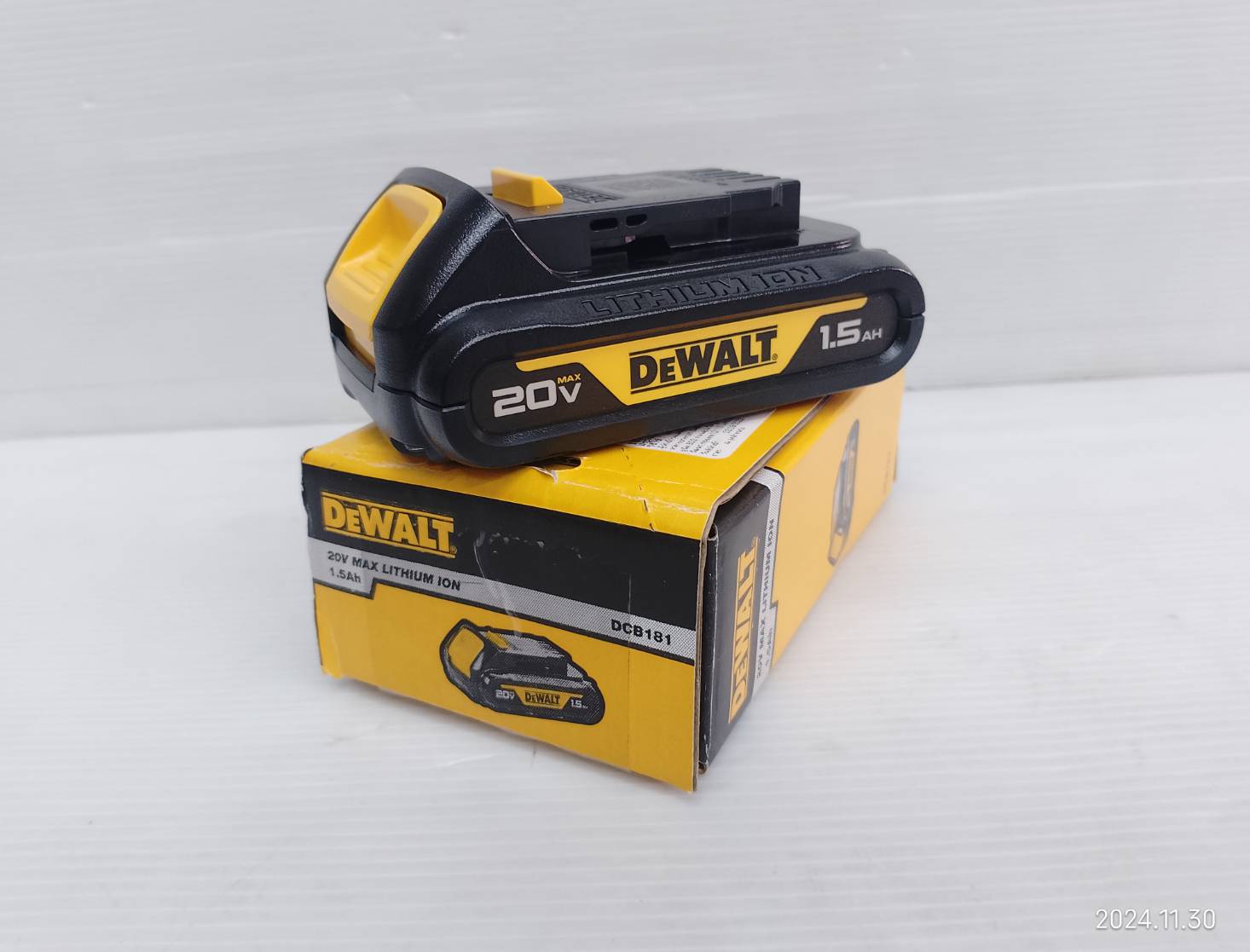 DEWALT แบตเตอรี่ 20V / 1.5Ah DCB181