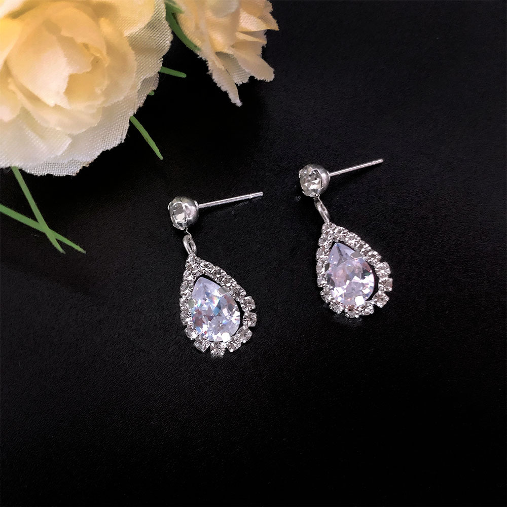 (พร้อมส่ง) สร้อยคอเพชร+ต่างหู 031 (เข็ม)