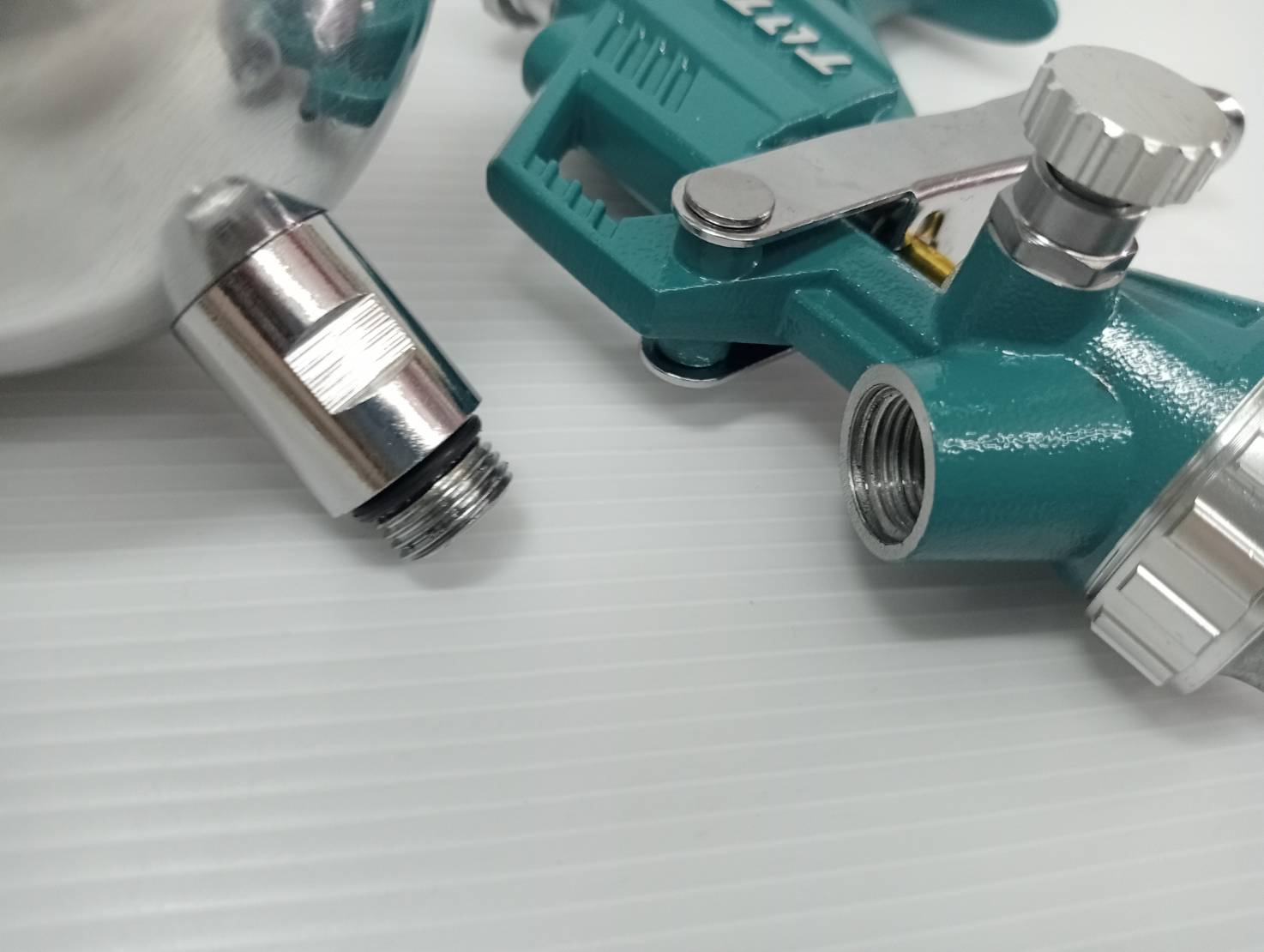 กาพ่นสีแบบหงาย 400CC TAT10401 TOTAL