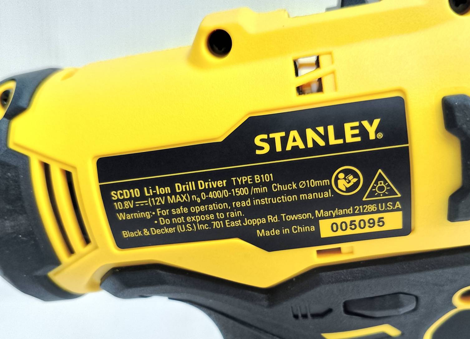 STANLEY รุ่น SCD10D1-B1 สว่านไขควงไร้สาย 12V Max พร้อมแบตเตอรี่ 2.0Ah