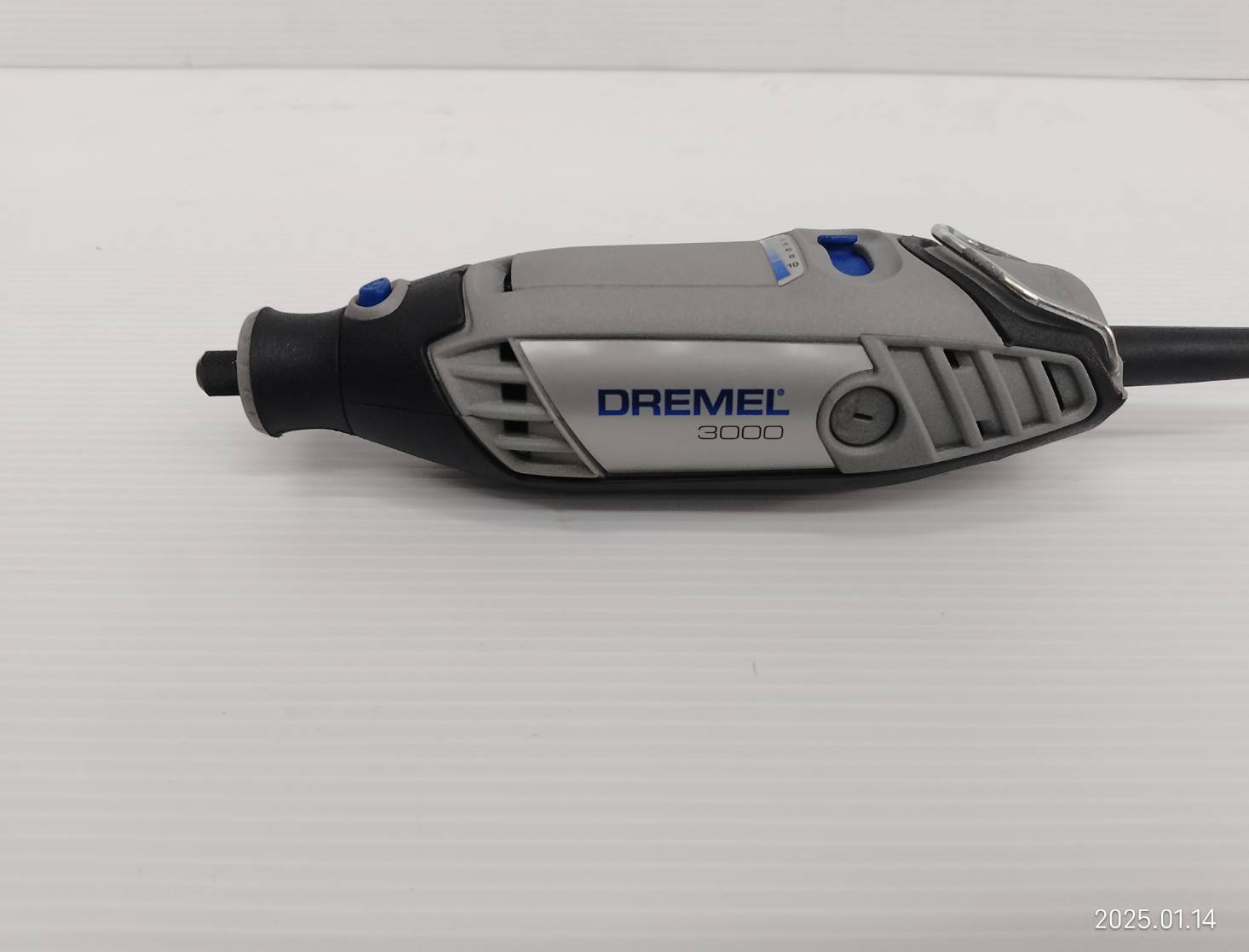 เครื่องเจียรมือ รุ่น 3000-8/64 พร้อมอุปกรณ์เสริม 64 ชิ้น DREMEL