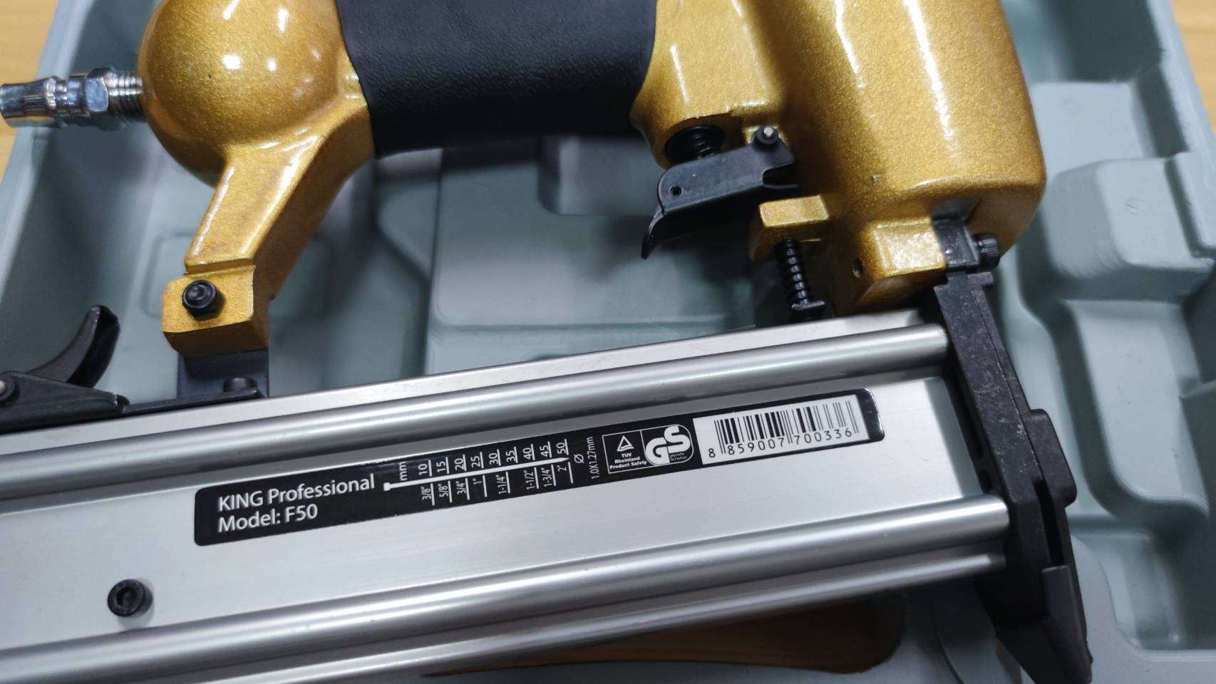 แม็กยิงตะปูลม ขาเดี่ยว F-50 King