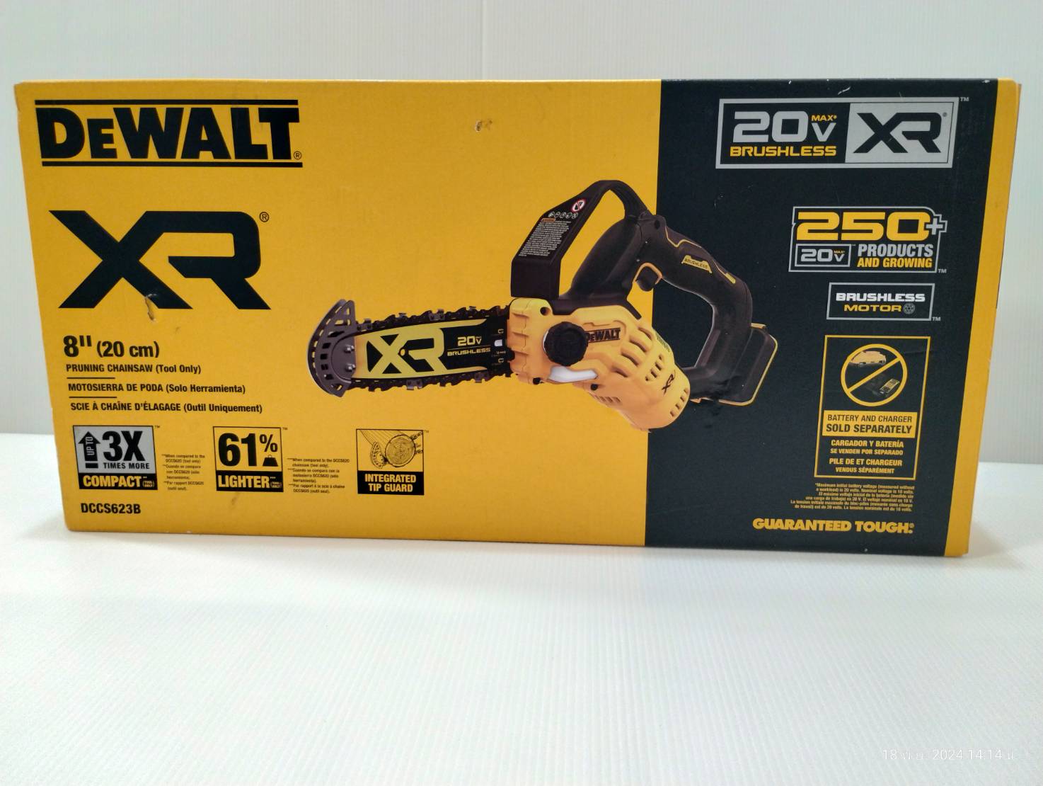 DEWALT เลื่อยโซ่มือเดียวไร้สาย 20V Max บาร์ 8 นิ้ว เฉพาะตัวเครื่อง มอเตอร์ไร้แปรงถ่าน รุ่น DCCS623B