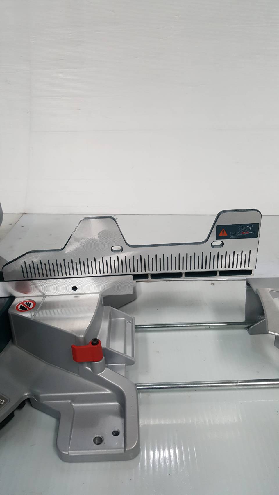 แท่นตัดองศา12" GCM12GDL BOSCH