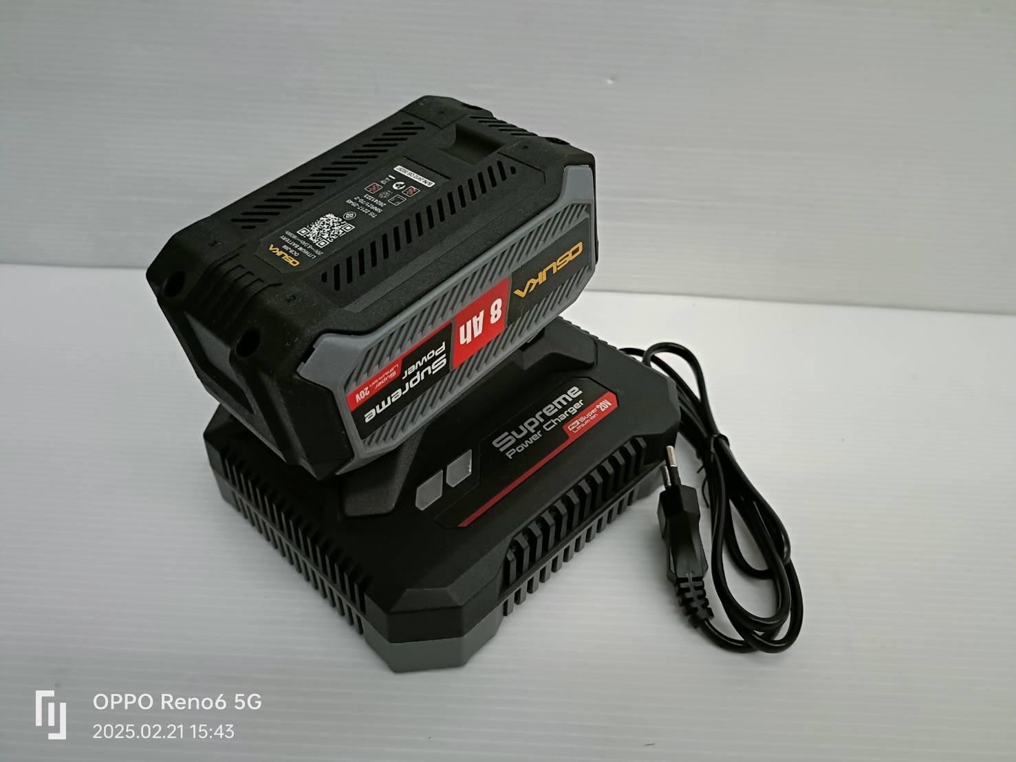 แบต 20V/8.0Ah พร้อมแท่นชาร์จ Supreme Power OCB-208-4A OSUKA