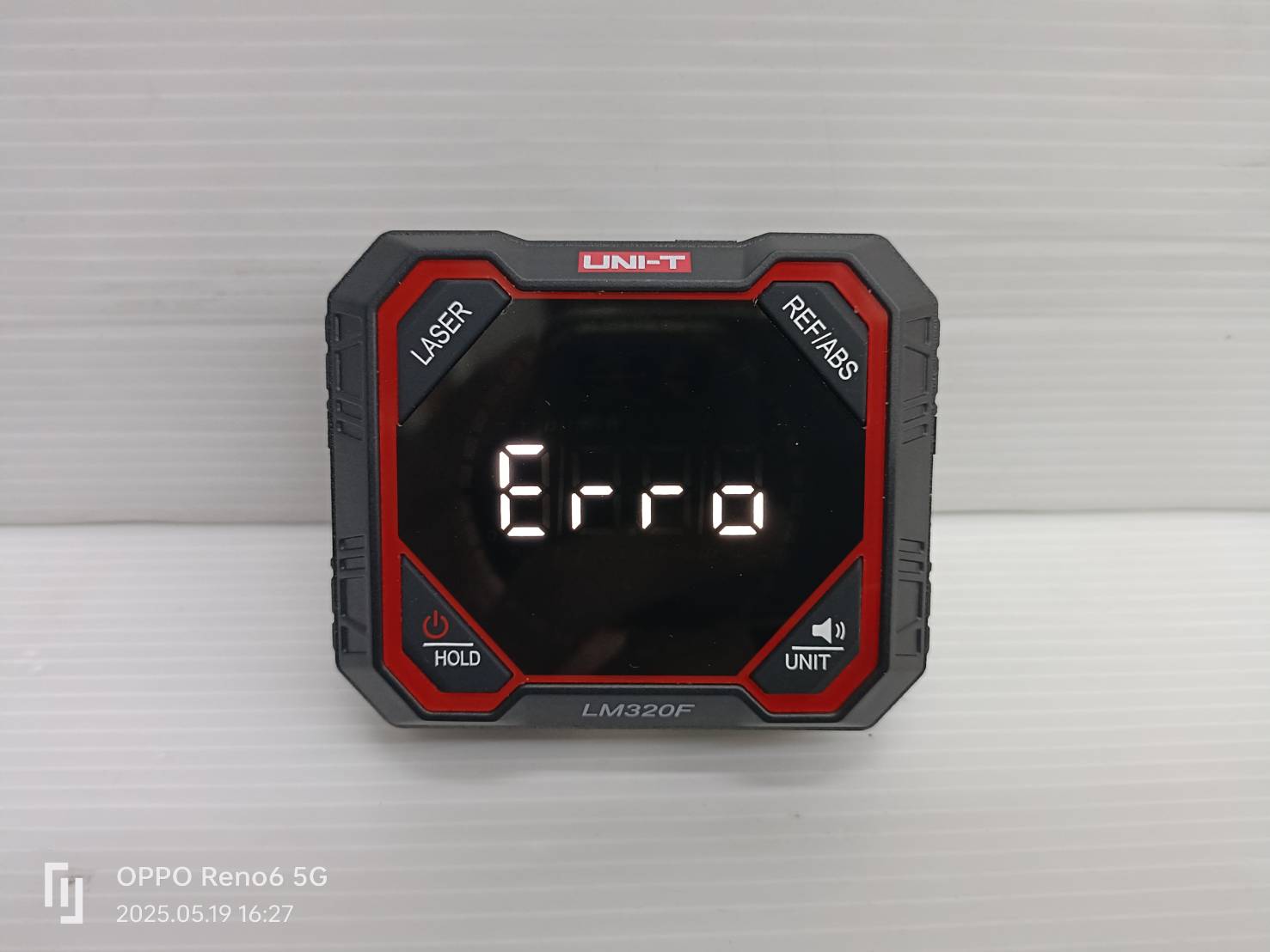 ระดับน้ำดิจิตอลมินิ รุ่น LM320F UNI-T