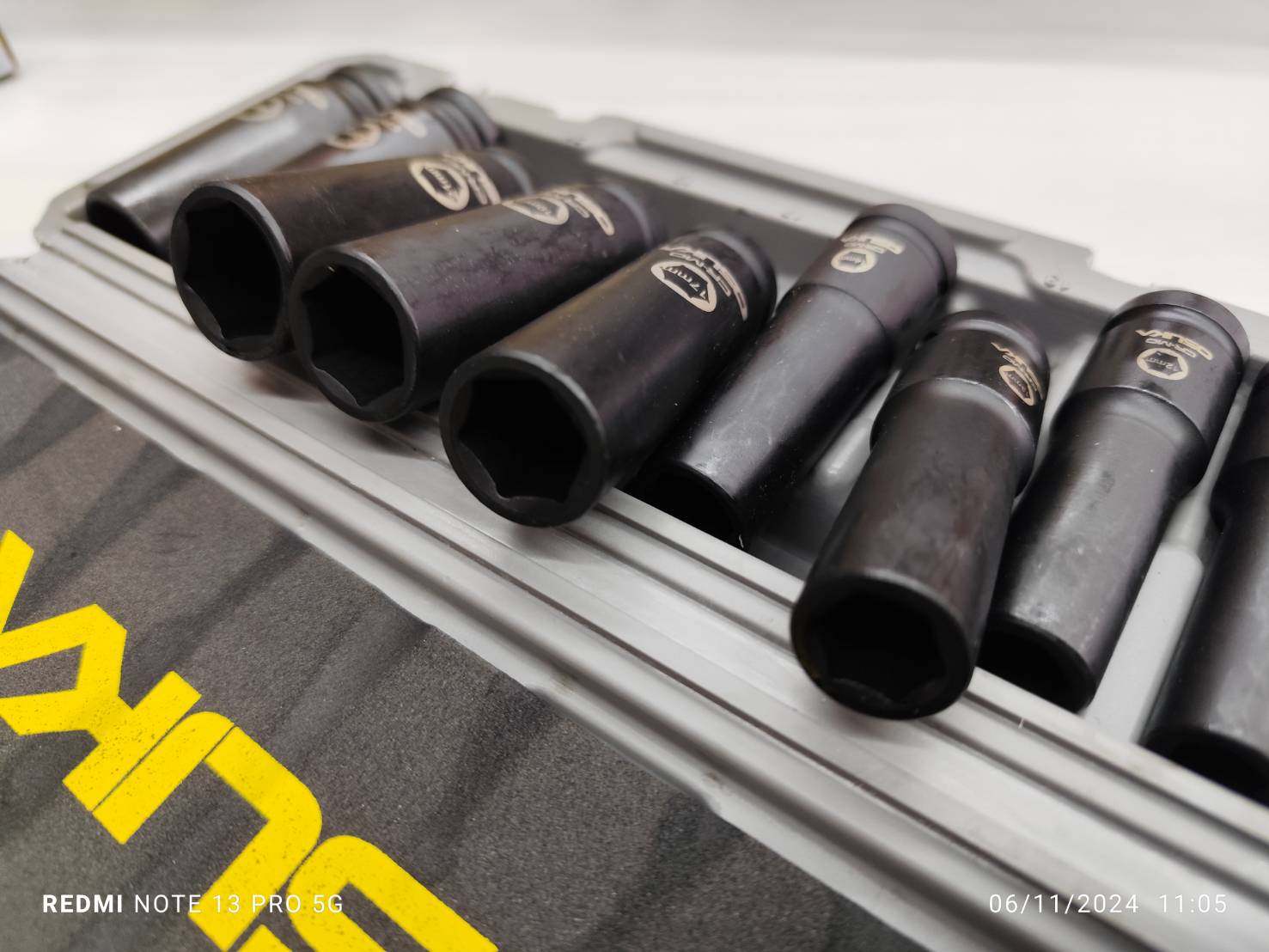 ชุดลูกบล็อกกระแทกยาว 1/2" 10ลูก/ชุด OSAF3211 OSUKA