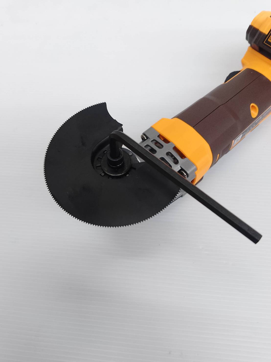 INGCO เครื่องเอนกประสงค์ไร้สาย 20V CMLI20228 (เครื่องเปล่า)