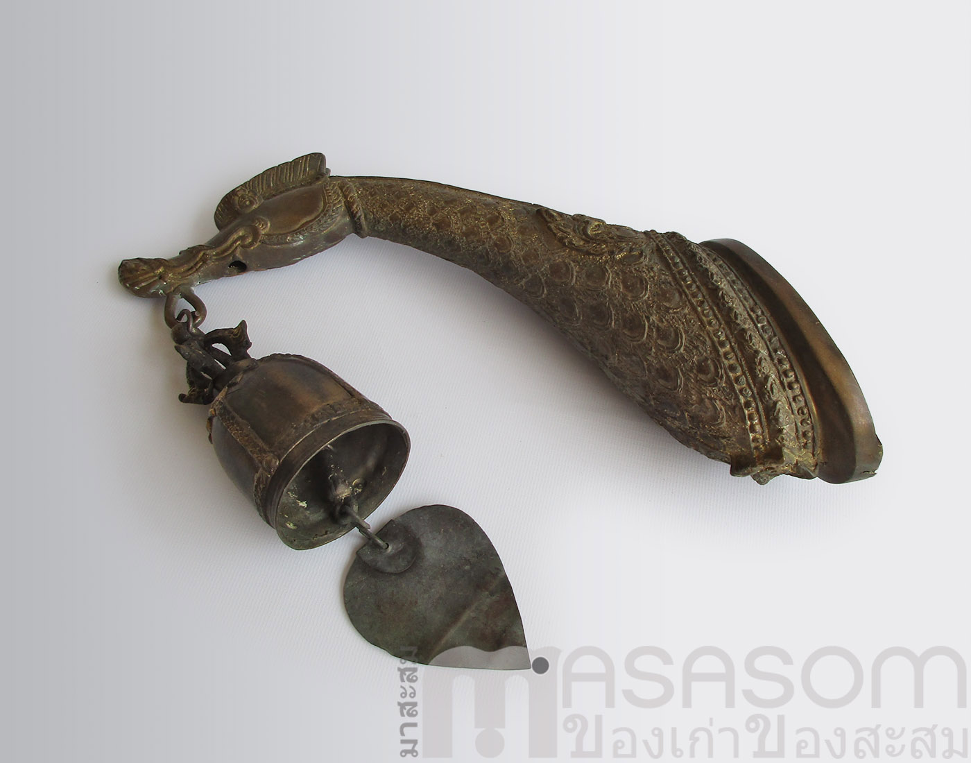 หงส์พร้อมกระดิ่งแขวนผนัง