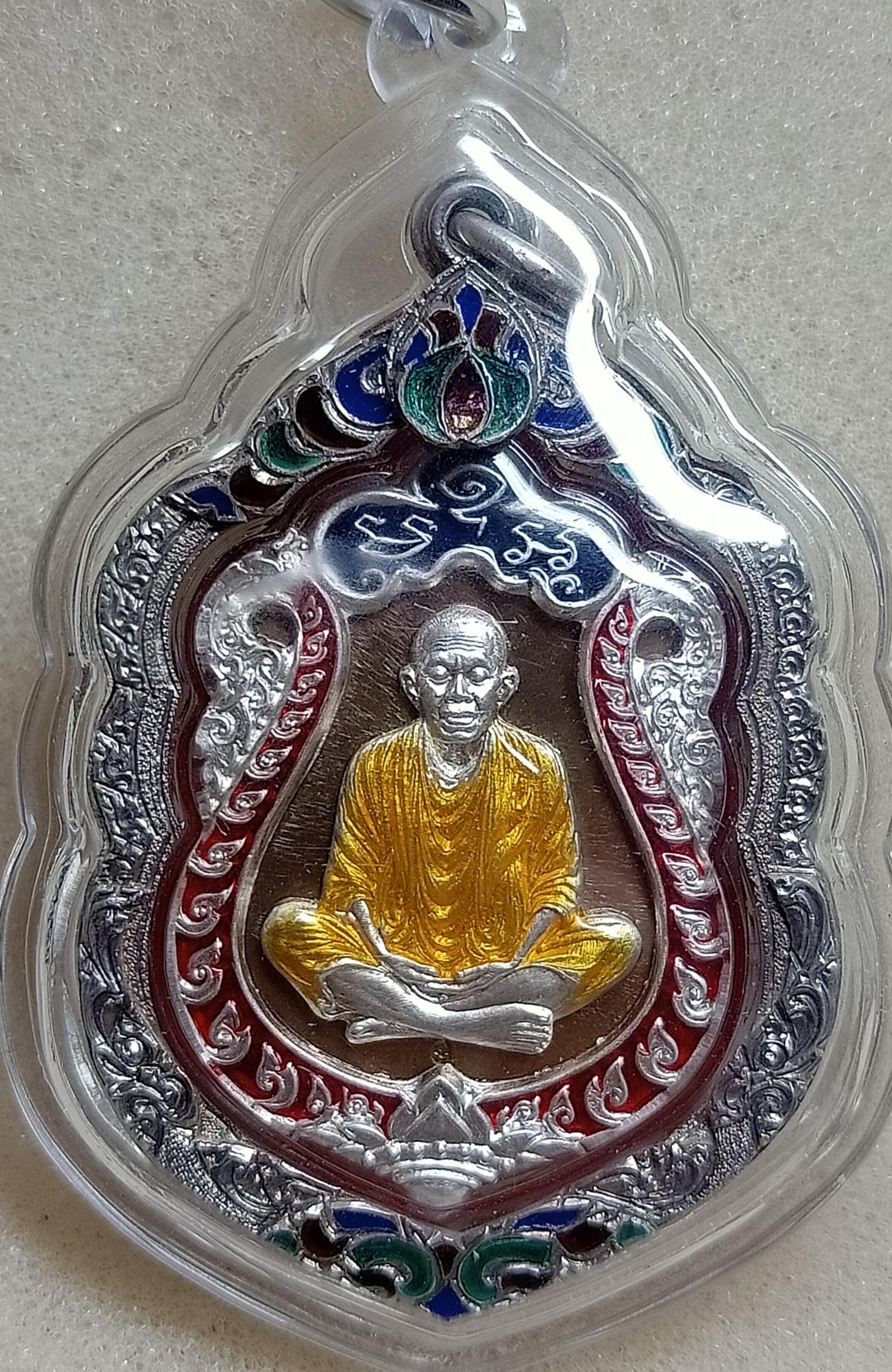 เหรียญหลวงพ่อคูณ ปริสุทโธ รุ่นประทานพร เนื้อนวะโลหะ หน้ากากเงินลงยา เลี่ยมเงินแท้ลงยา เหรียญสวยนิยม
