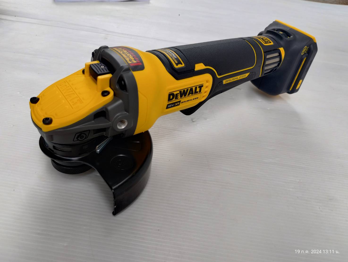 เครื่องเจียรไร้สาย18V 125มม. DCG416VSN DEWALT (ตัวเปล่า) สวิทช์เซฟตี้ ปรับรอบได้