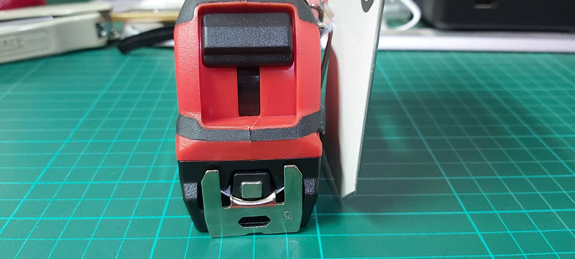 ตลับเมตร5m/16FT COMPACT MAGNETIC 48-22-0616 MILWAUKEE