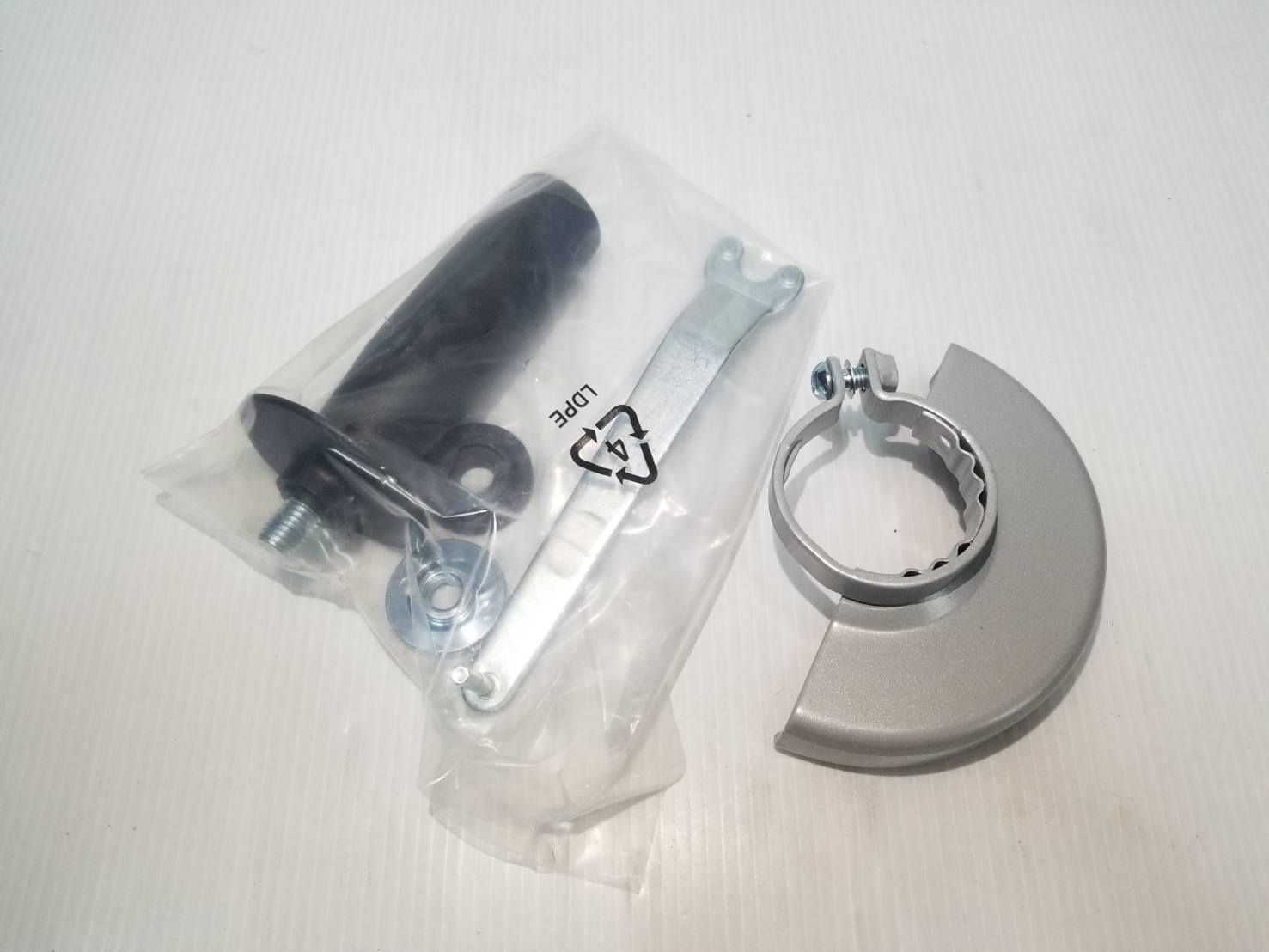 หินเจียร4" GWS9-100P BOSCH สวิทช์เซฟตี้