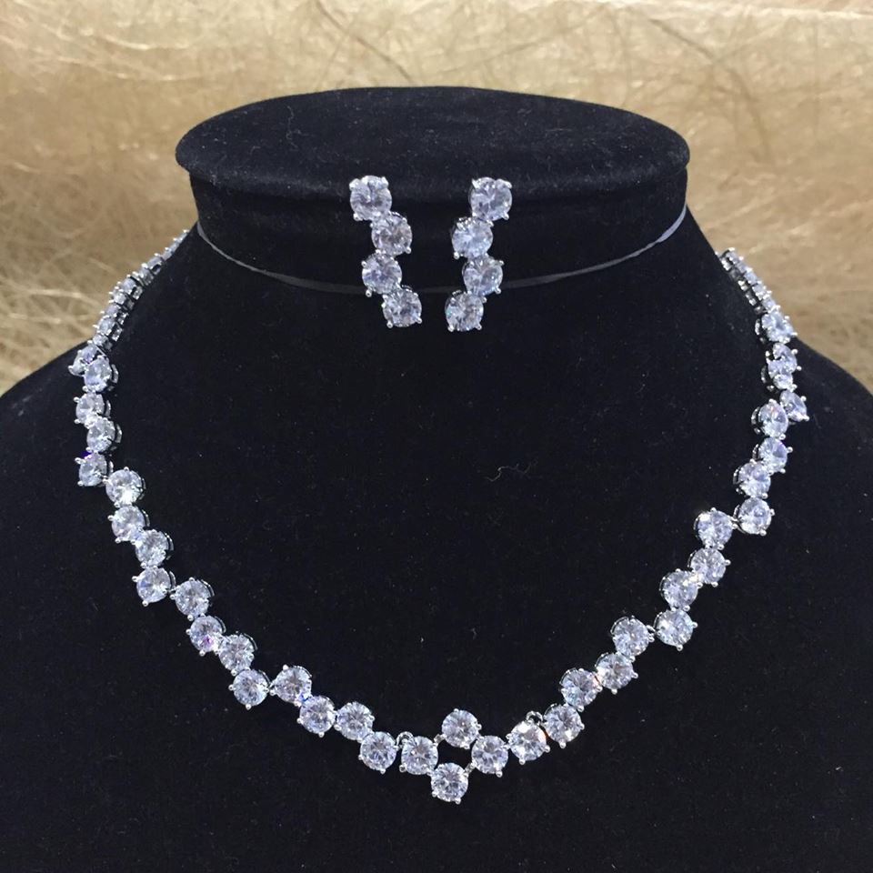 CZ009 เครื่องประดับเพชร CZ เกรดพรีเมี่ยม