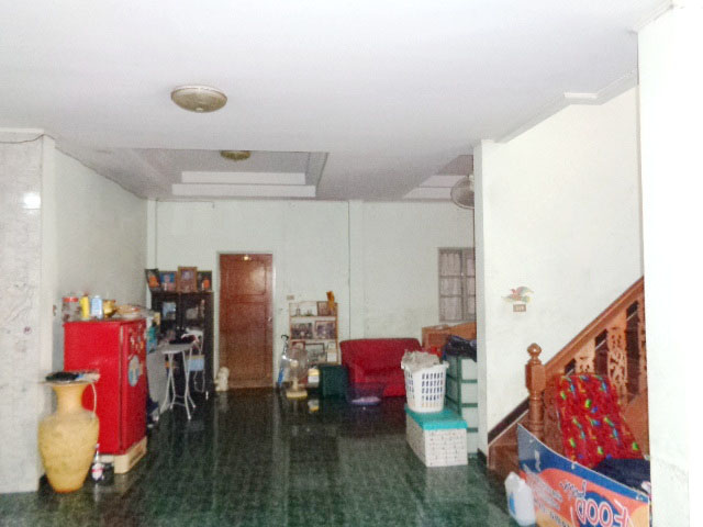 H1204 ขายบ้านเดี่ยว 102 ตารางวา ซอยบุญคุ้ม ลำลูกกาคลอง1 ติดถนนสาธารณะกว้าง 12 เมตร เหมาะพักอาศัยหรือทำธุกิจ