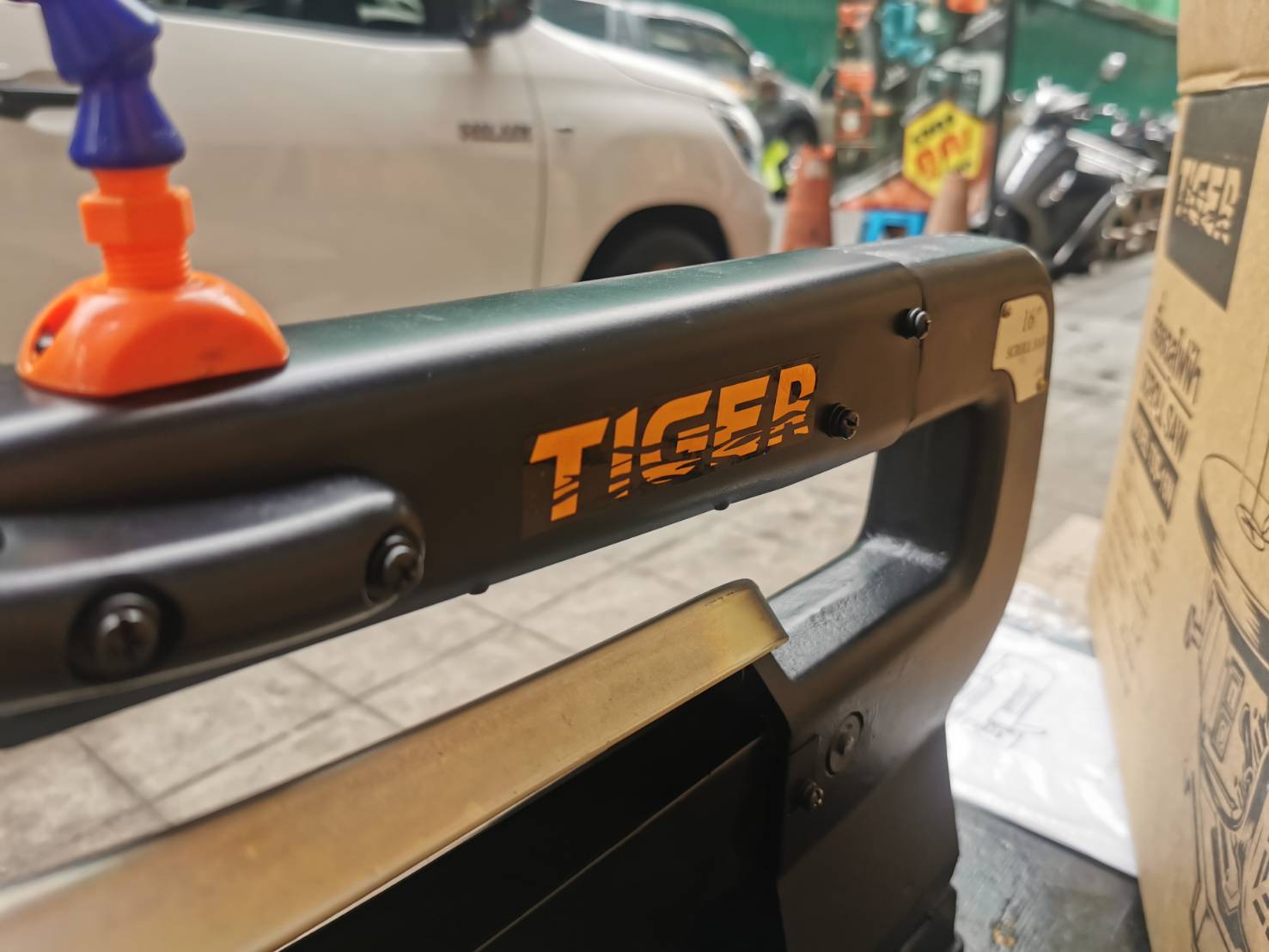 เลื่อยฉลุแท่น TSS-16N