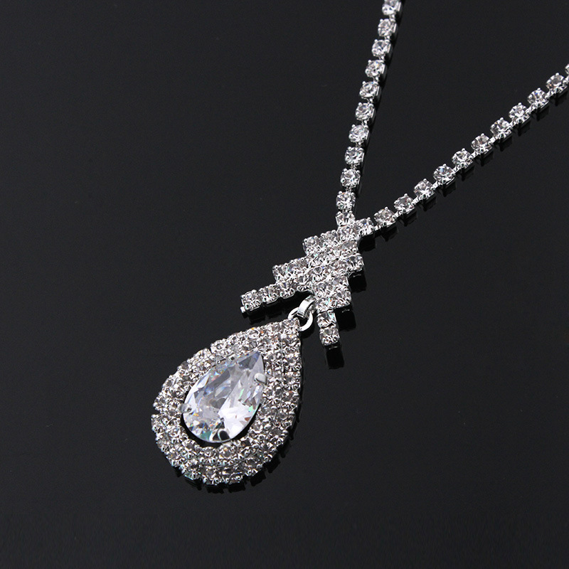 (พร้อมส่ง) สร้อยคอเพชร+ต่างหู 032 (เข็ม)