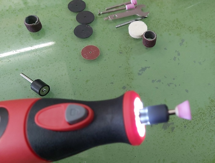 เครื่องเจียรไร้สาย7.2V A-OK-MG29B OKURA