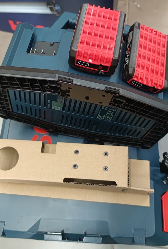 แท่นชาร์จ GAL18V6-80 BOSCH 1600A01U9L