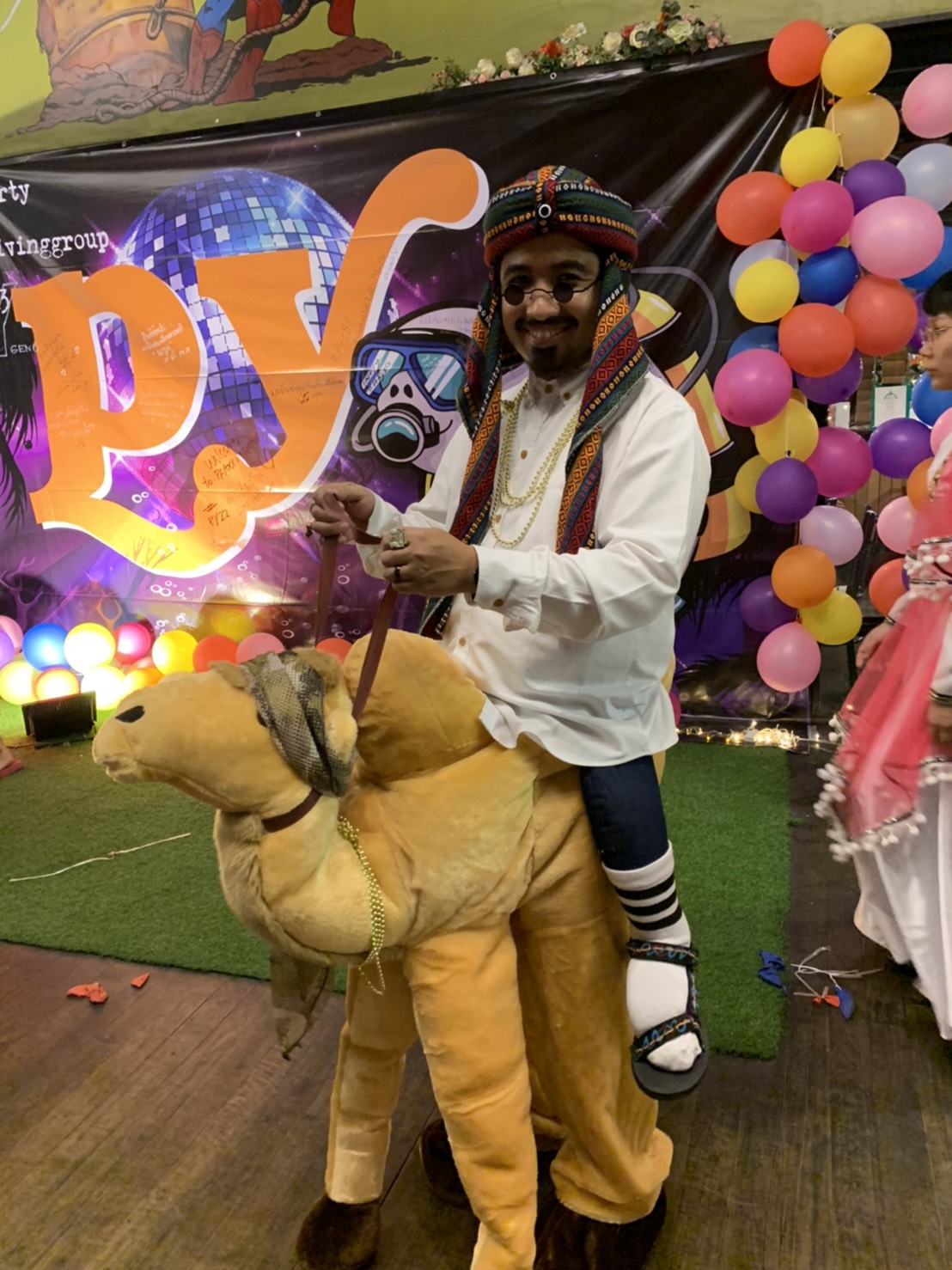 ชุดอาหรับขี่อูฐ / ชุดดูไบขี่อูฐ