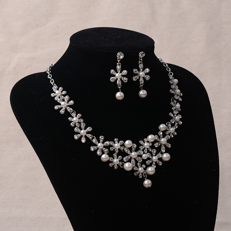 SET010 เครื่องประดับ 3 ชิ้น มงกุฎ สร้อยคอ ต่างหู จัดเซทสวยงาม สินค้าพร้อมส่งจากไทย