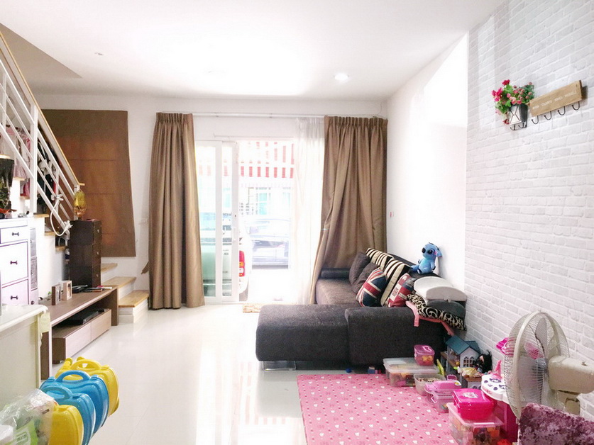 H800 ขายทาวน์โฮม 3ชั้น 20 ตร.วา ม.บ้านกลางเมือง S Sense พระราม9-ลาดพร้าว ตรงข้ามโรงแรมทาวน์อินทาวน์ ทำเลดี สภาพพร้อมอยู่