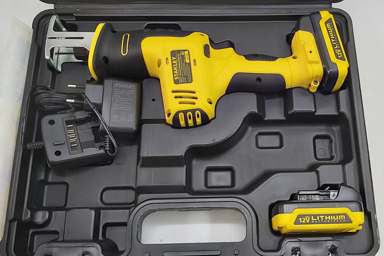 เซเบอร์ไร้สาย12V SCR121S2K STANLEY