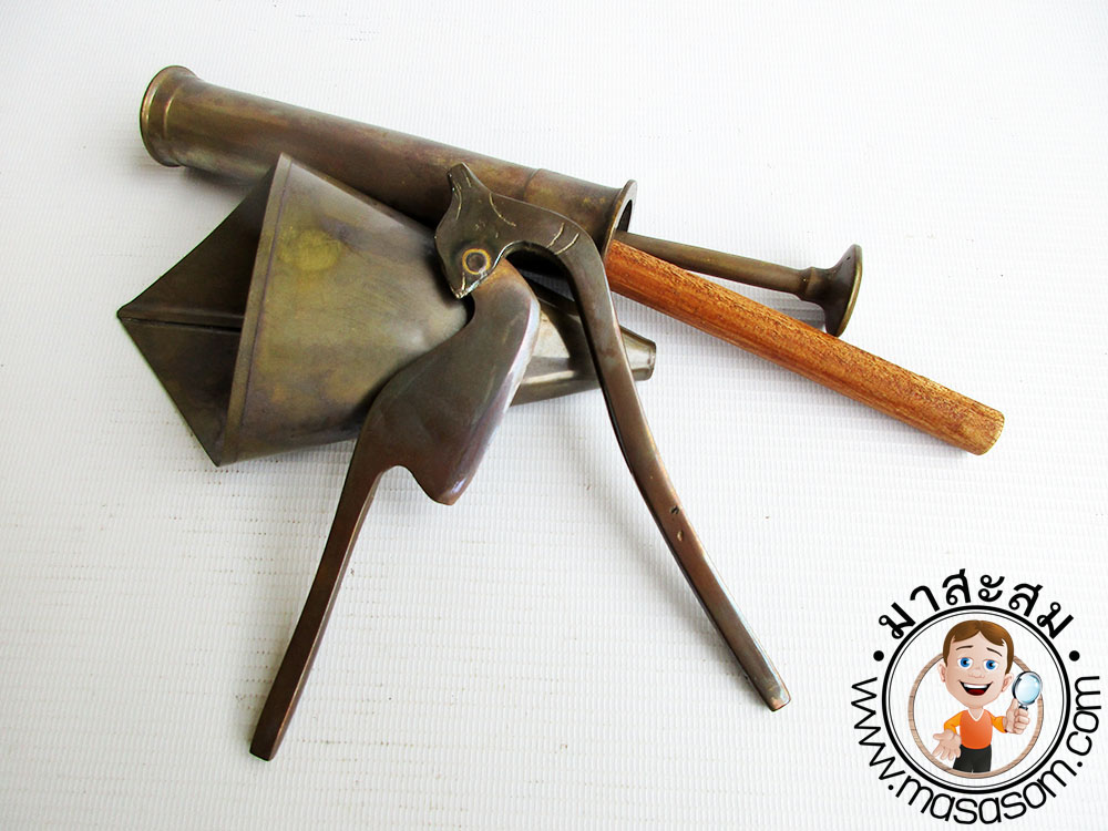 ชุดซองหมากพลูโบราณ