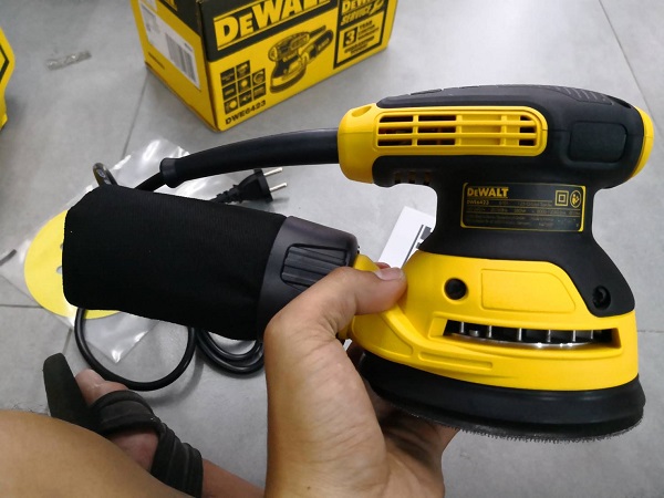 ขัดกระดาษกลม5" DWE6423 DEWALT