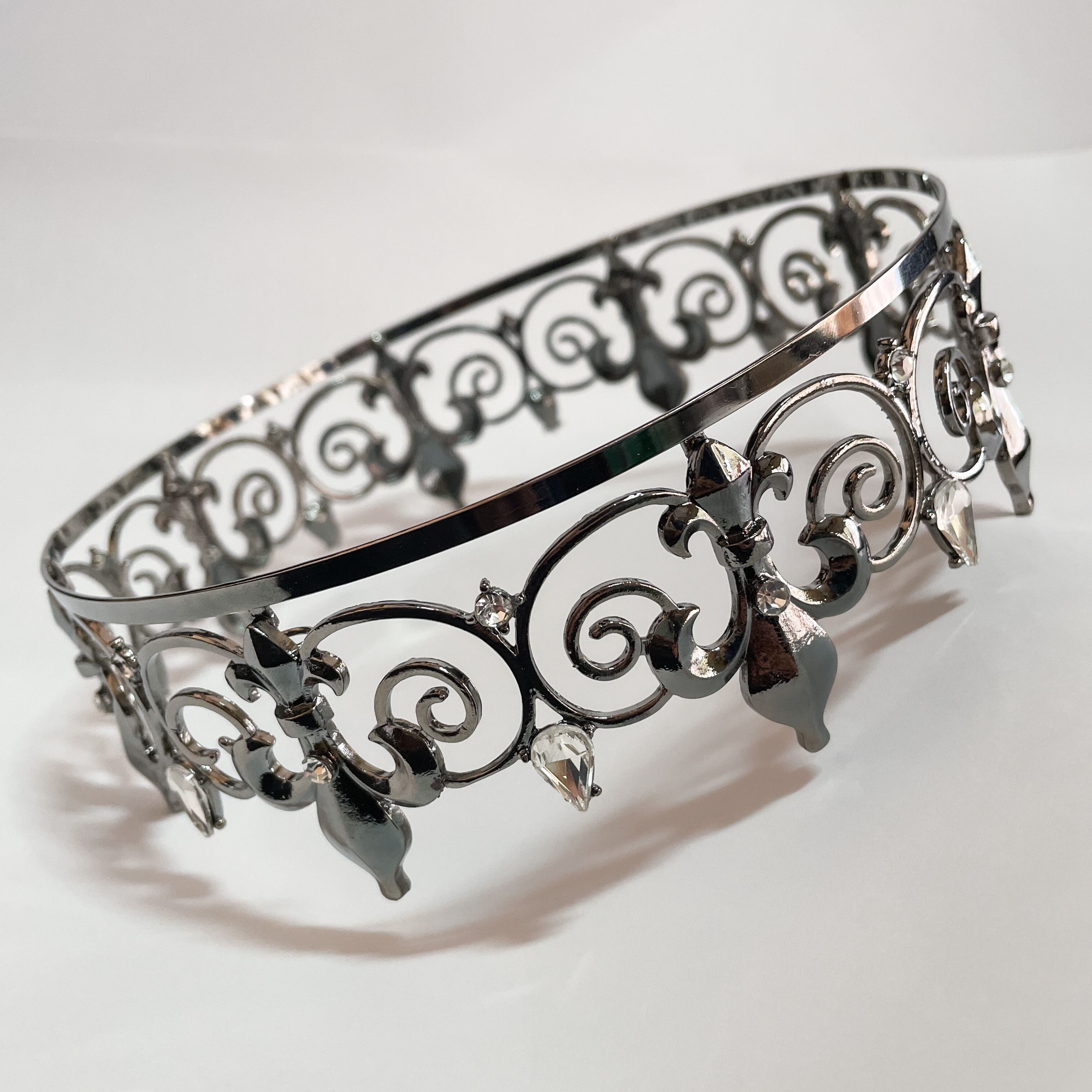 (พร้อมส่ง) มงกุฏผู้ชาย 026 สีดำ-พลอยขาว มงกุฎผู้ชาย มงกุฎเจ้าชาย งานสวย ปราณีต QCเพชรทุกเม็ด