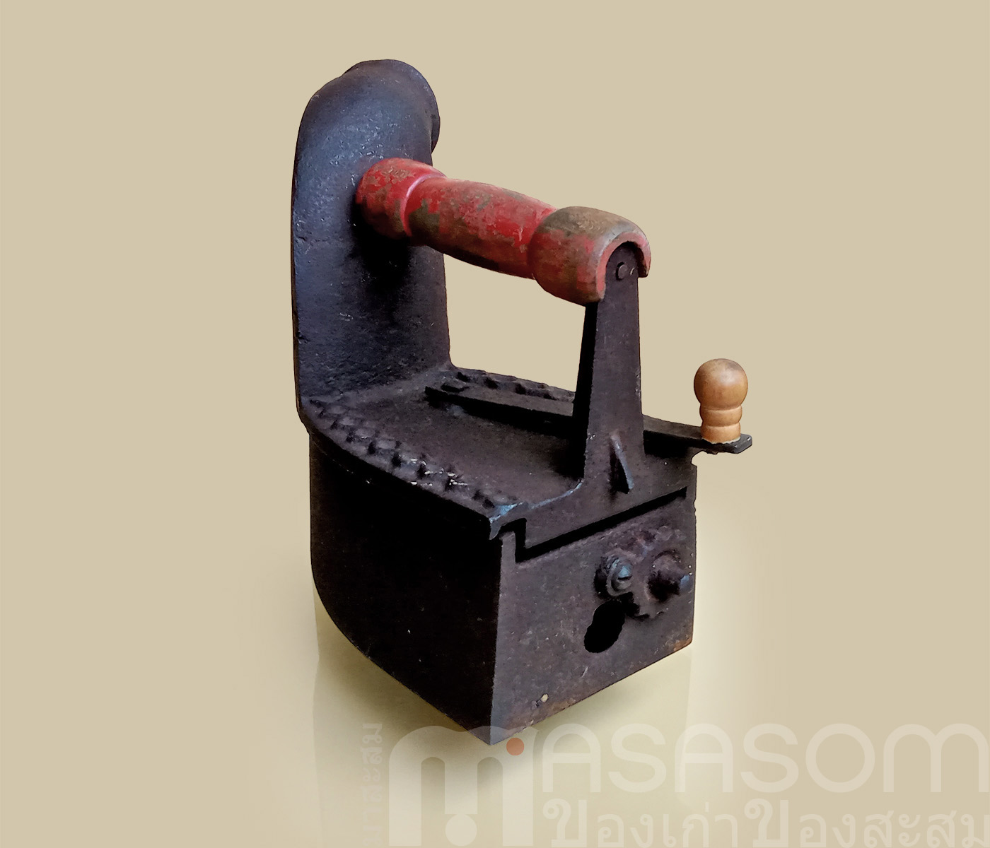 เตารีดงวงช้างโบราณ