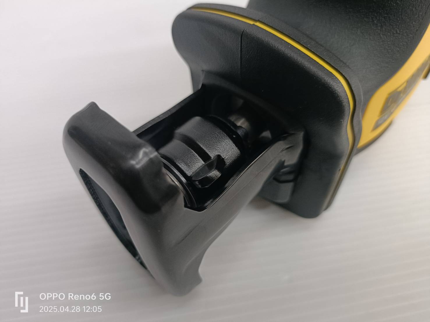 เซเบอร์12V DCS312N DEWALT