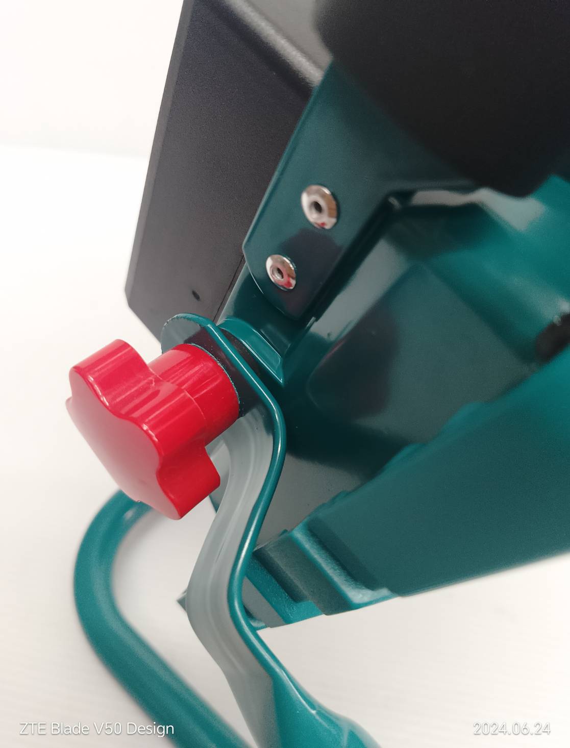 ไฟสปอร์ตไลท์LED 20V TWLI2025 TOTAL (ตัวเปล่า)