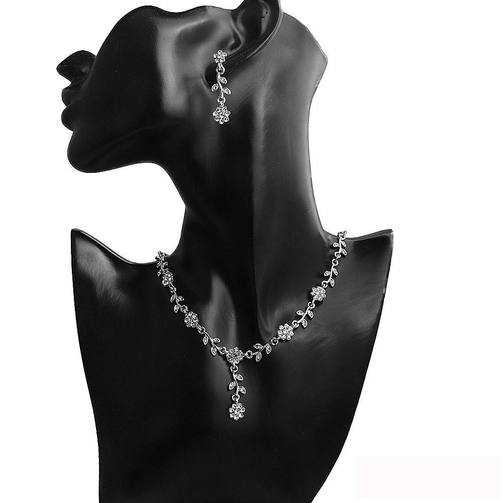 (พร้อมส่ง) สร้อยคอเพชร+ต่างหูแบบเข็ม 013 สร้อยคอใส่ออกงาน สวยหรูดูแพง