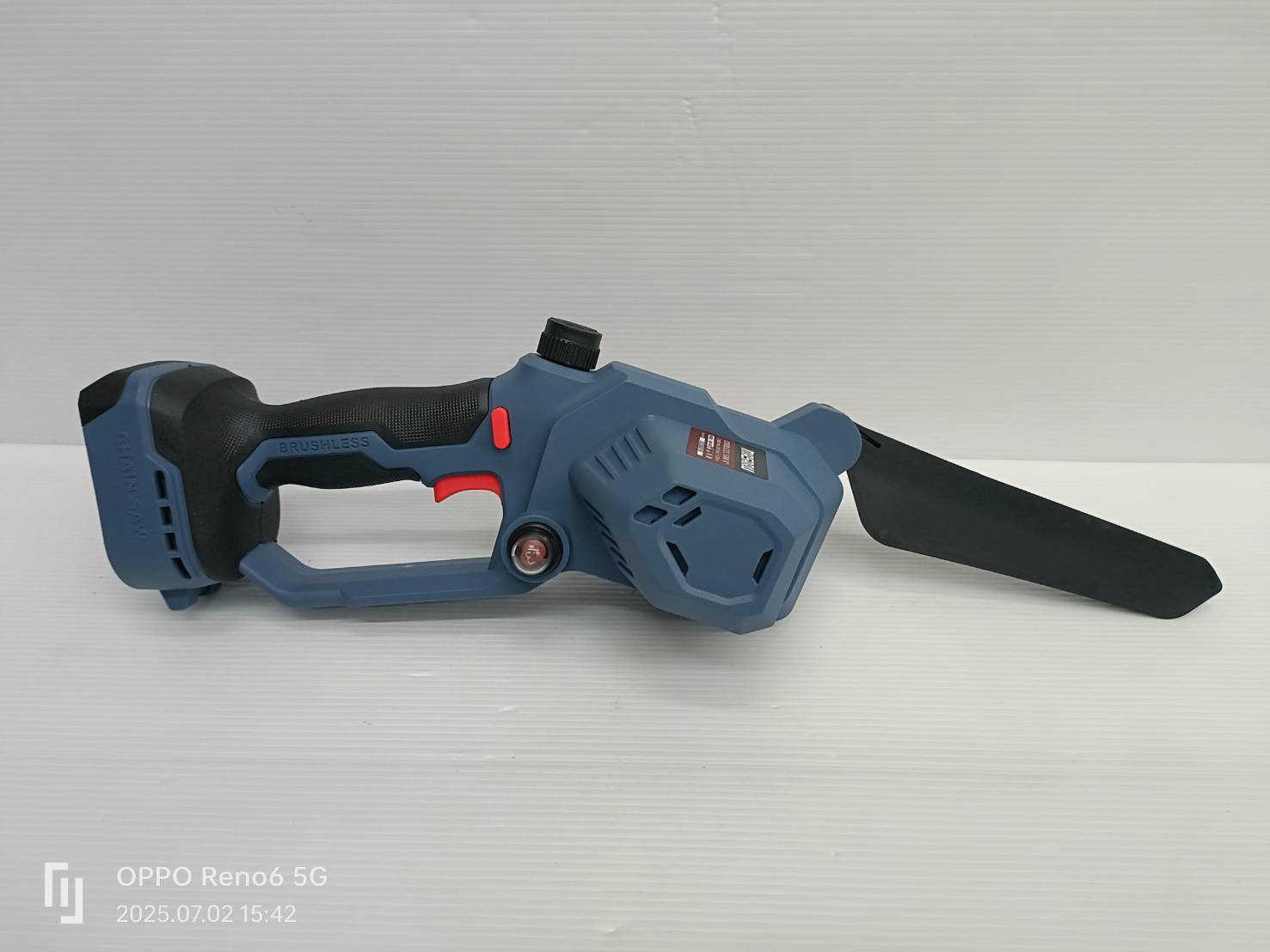 MASARU เลื่อยไฟฟ้าไร้สาย 8 นิ้ว 20V รุ่น SCS-410 เลื่อยตัดไม้ ใช้งานสวน เลื่อยโซ่ไร้สาย มอเตอร์ Brushless