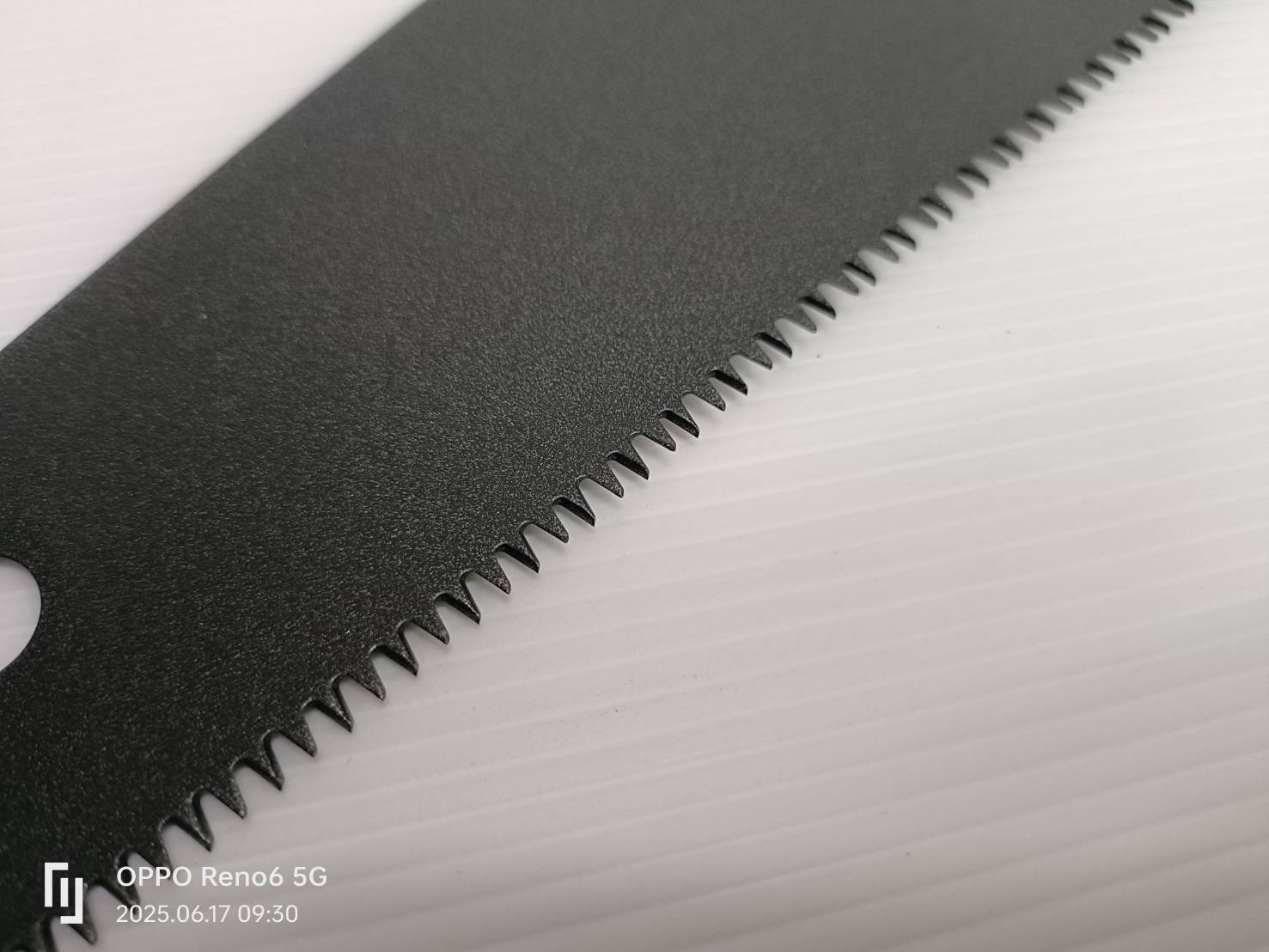 DEWALT รุ่น DWHT20544L เลื่อยมือ DEWALT 15 นิ้ว