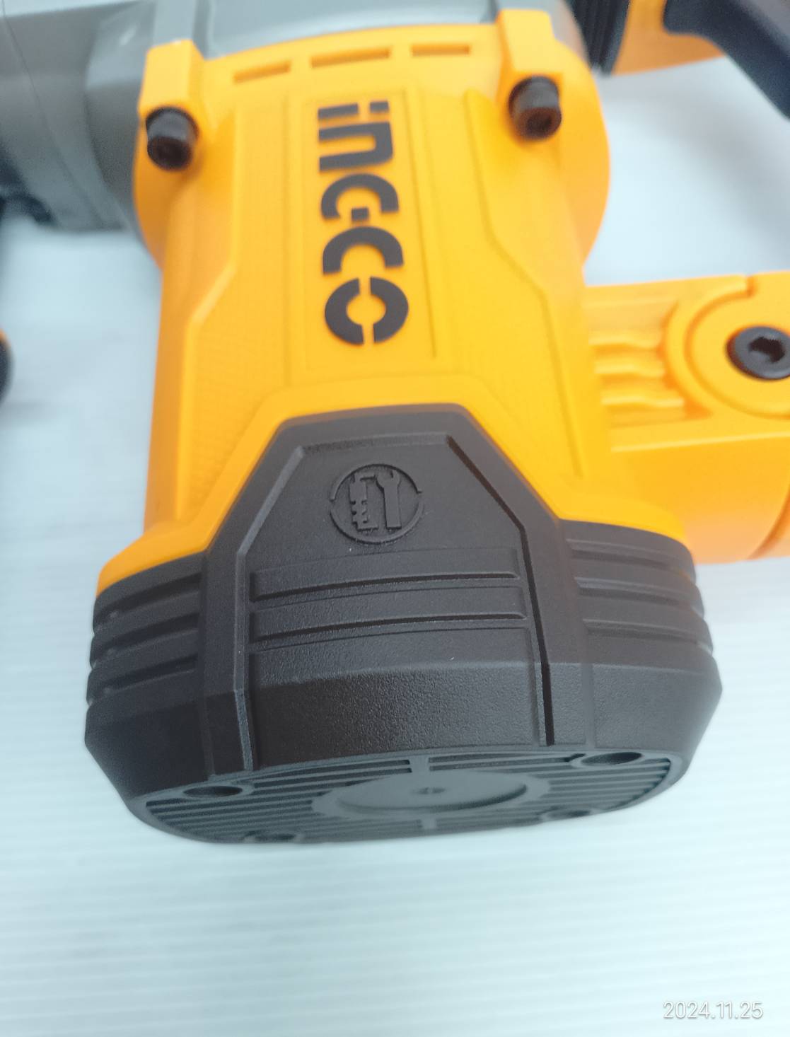 INGCO สว่านโรตารี่ 1600W Chipping Gun SDS-MAX RH1600388