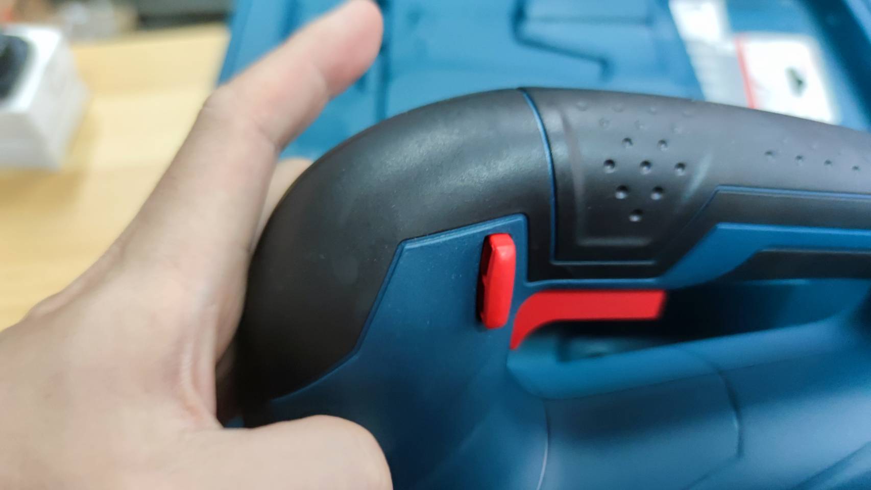 จิกซอ GST90BE BOSCH