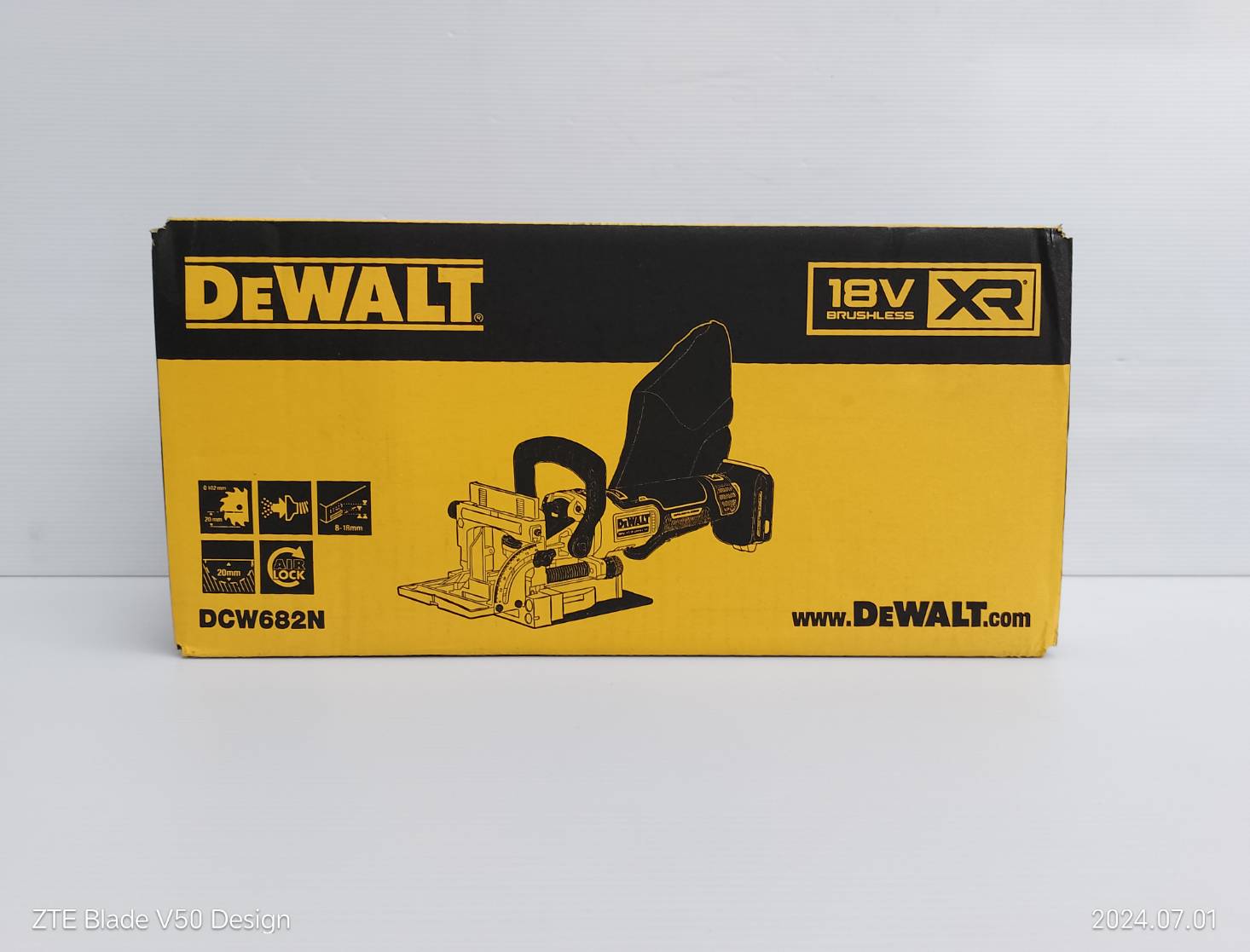เครื่องต่อไม้ไร้สาย (Biscuit Jointer) 18V DCW682N DEWALT (ตัวเปล่า)