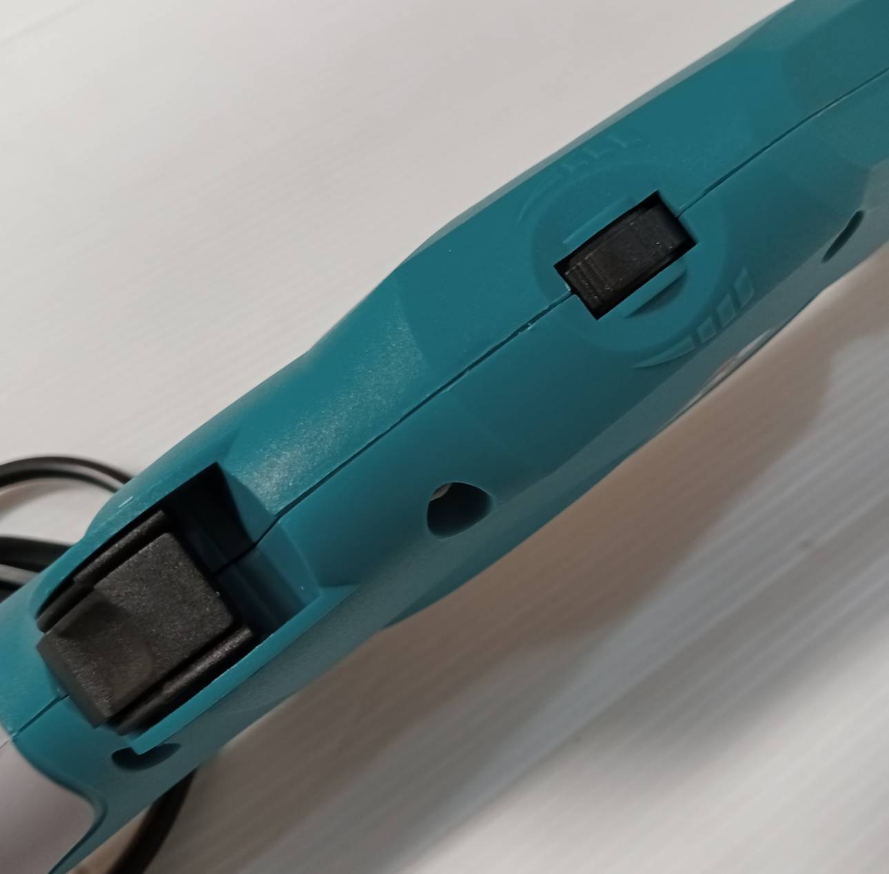 Total เครื่องขัดผนังปูนและฝ้า กำลัง 1050W รุ่น TWS10501